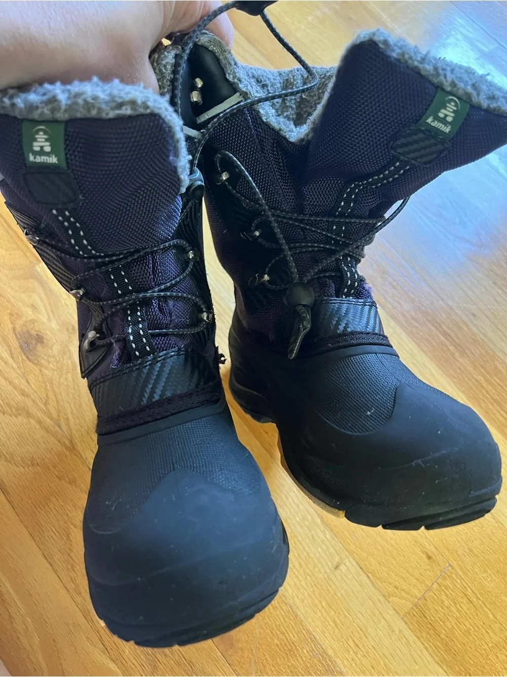 Kamik Kids Snow Boots in Black and Navy/Purple with Gray Fleece Collar